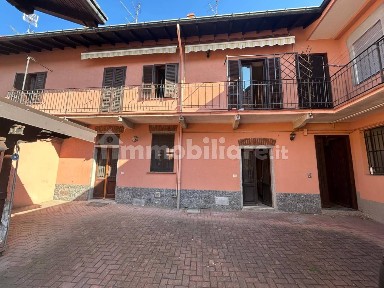 Trilocale via Achille Porraneo 55, Arsago Seprio