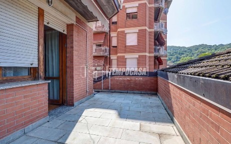 Trilocale via Creva 108, Centro, Luino