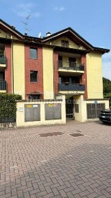 Trilocale viale Giovanni Agusta 445/A, Samarate