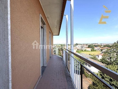 Trilocale via Deledda 5, Sacconago, Busto Arsizio