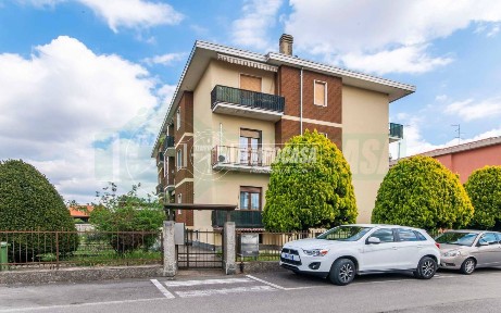 Trilocale via Piave, Centro, Cislago