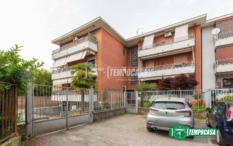 Trilocale vicolo Mirandola 11, Madonna Regina, Busto Arsizio