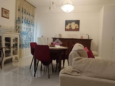 Trilocale piazza Salvo D'Acquisto 2, Bisceglie