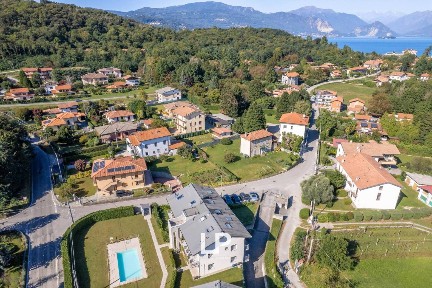 Quadrilocale via Camillo Benso di Cavour 134, Centro, Leggiuno