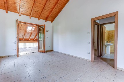 Bardello con Malgesso e Bregano, Via Roncaglia