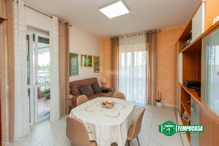 Trilocale viale Lombardia 100, Castellanza