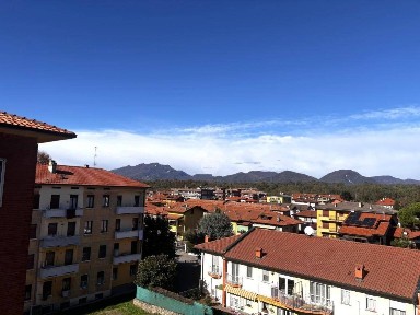 Bilocale viale delle vittorie 15, Centro, Malnate