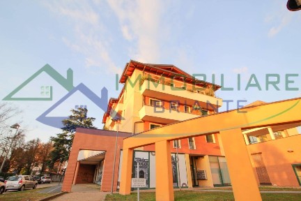 Trilocale via Guido Visconti di Modrone, Centro, Somma Lombardo