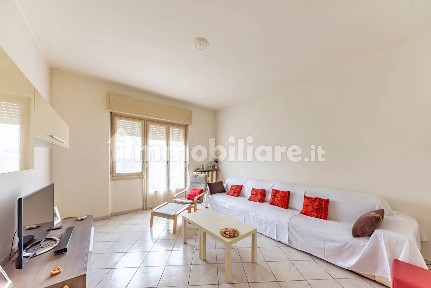 Gallarate, Semicentro - Ospedale, Via Ivrea, 5