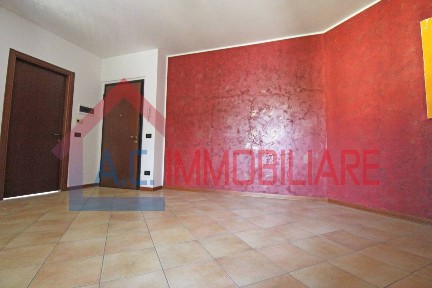 Trilocale via Pietro Mascagni 3, Cimbro, Vergiate