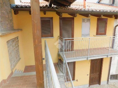 Bilocale via Giuseppe Mazzini, 36, Centro, Somma Lombardo