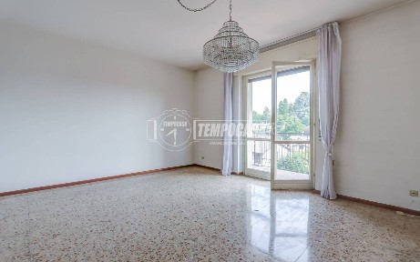 Trilocale via Rebaglia 7, Centro, Somma Lombardo