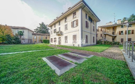 Somma Lombardo, Via Milano 34