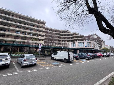 Busto Arsizio, Tribunale, Largo Gaetano Giardino, 1