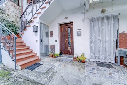 Trilocale via Vira 12, Centro, Somma Lombardo