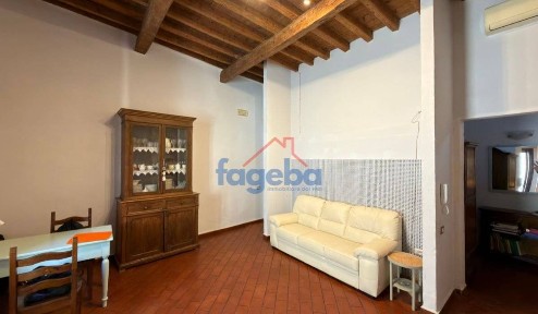 Bilocale via Ognissanti 48, Trani