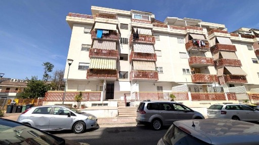 Trilocale via nino rota 7, Centro, Margherita di Savoia