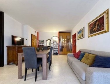 Appartamento via Catullo 18, Inps - Trinità, Andria