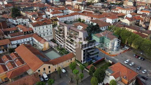 Busto Arsizio, Piazza Santa Maria, Via Monsignor Paolo Borroni, 2