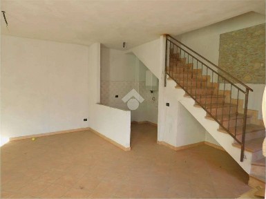 Trilocale via Giuseppe Mazzini, 16, Centro, Somma Lombardo
