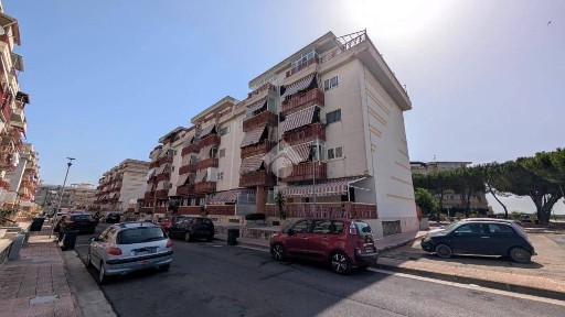 Trilocale via Nino Rota 12, Centro, Margherita di Savoia