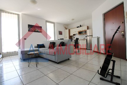 Bilocale via Golasecca 25, Centro, Sesto Calende