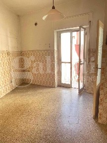 Bilocale via Timavo, Centro, Barletta