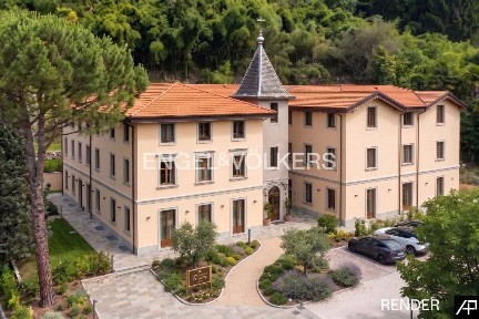 Appartamento via Creva 105, Centro, Luino