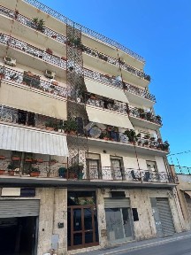 Quadrilocale via Giovanni Bovio 69, Centro, Canosa di Puglia