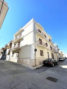 Quadrilocale via Generale Luigi Cadorna 55, Centro, Canosa di Puglia