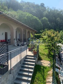 Villa unifamiliare, nuova, 280 m², Boccia d'Oro, Moncalieri