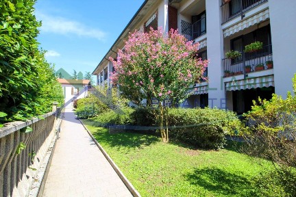 Quadrilocale via Edmondo De Amicis, Centro, Somma Lombardo