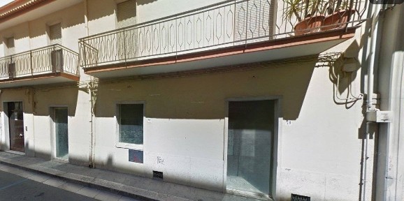 Trilocale via Vespucci 66-68-70, Centro, Andria