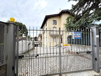 Bilocale via Faina 69, Induno Olona