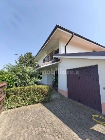Villa bifamiliare, buono stato, 215 m², Riva Presso Chieri