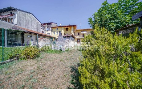 Brunello, Via Alessandro Manzoni