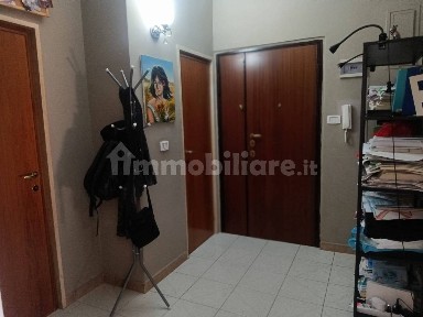 Trilocale buono stato, quarto piano, Trani