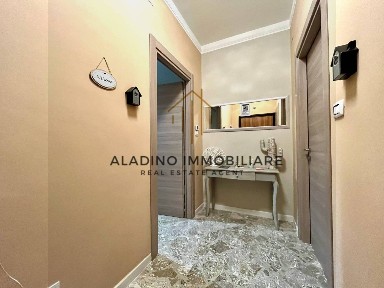 Trilocale ottimo stato, secondo piano, Bisceglie