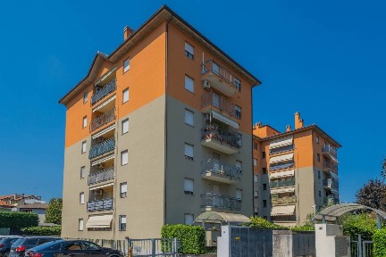 Gallarate, Sciarè, Via Olona, 19