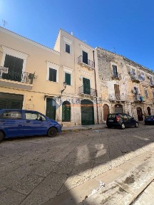 Trilocale via Pedaggio Santa Chiara 68, Trani