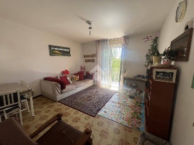 Trilocale via toselli 11, Centro, Malnate