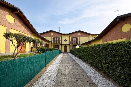 Albizzate, Via Pontida, 25