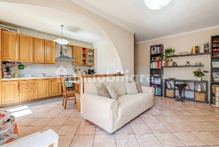 Bilocale via F. Buffoni 38, Cardano al Campo