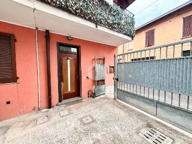 Bilocale via Dante Alighieri 40, Origgio