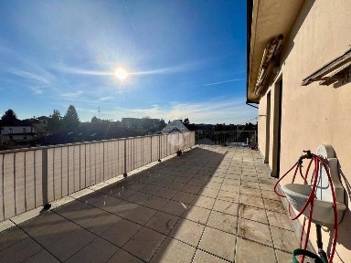 Trilocale via Cadore 27, Giubiano - San Carlo, Varese
