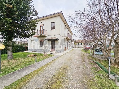 Cassano Magnago, VIA BONICALZA, 41