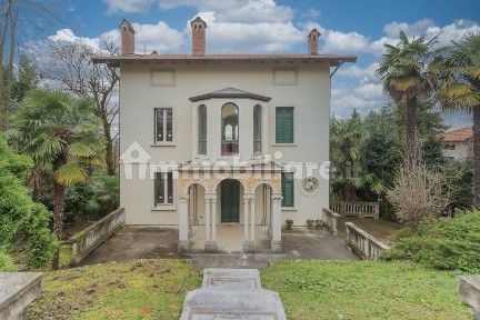 Trilocale via Giuseppe Verdi 37, Venegono Superiore