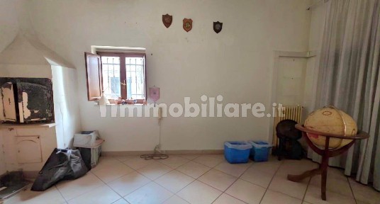 Quadrilocale viale Venezia Giulia 112, Centro, Andria
