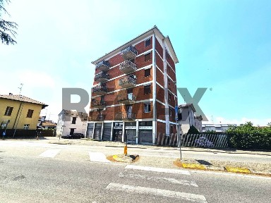Trilocale via Statuto 41, Caiello, Gallarate