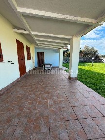 Villa unifamiliare via per Capo Colonna, Lungomare, Capocolonna, Crotone